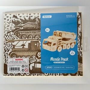 Robotime - Missile Truck - Military Models - 53 Pieces - 3D Wooden Puzzle - NEW